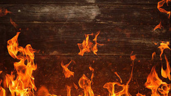 Фотография к новости: Баня вспыхнула на частном подворье в СКО