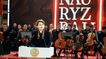 Фотография к новости: Активное участие граждан в референдуме показало, что народ неравнодушен к судьбе страны - Аида Балаева