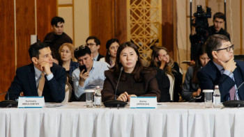 Фотография к новости: Социсследования продемонстрировали устойчиво высокий уровень общественной поддержки новой Конституции – эксперт КИСИ