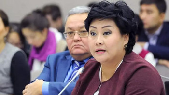 Фотография к новости: Осуждённой за коррупцию Хаменовой смягчили наказание в суде Атырау