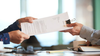 Фотография к новости: Госслужащим в Казахстане могут предоставить до 10 дней оплачиваемого краткосрочного отпуска