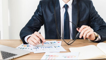 Фотография к новости: Госслужбу в Казахстане модернизируют: Новые правила обсуждают в Мажилисе