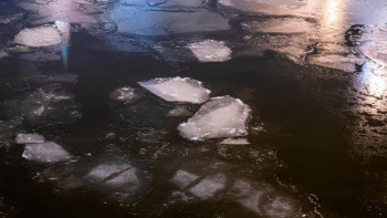 Фотография к новости: Двое рыбаков провалились под лёд в Костанайской области