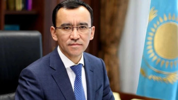 Фотография к новости: Ашимбаев заявил о системном кризисе мировой модели и новых возможностях для Казахстана