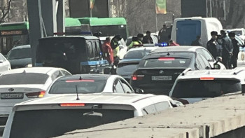 Фотография к новости: Человек погиб после падения с моста на Аль-Фараби в Алматы