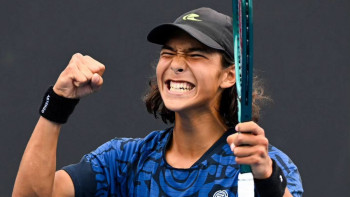 Фотография к новости: Казахстанский теннисист Амир Омарханов выиграл турнир в Тунисе