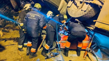 Фотография к новости: Зажатого в авто водителя спасли после крупного ДТП в области Жетысу