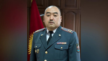 Фотография к новости: Главу МВД Кыргызстана оштрафовали за курение в общественном месте