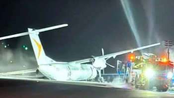 Фотография к новости: Самолет Air Canada столкнулся с техникой при посадке в Нью-Йорке