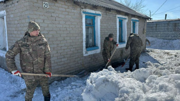 Фотография к новости: В Аркалыке к противопаводковым работам привлекли военных Нацгвардии