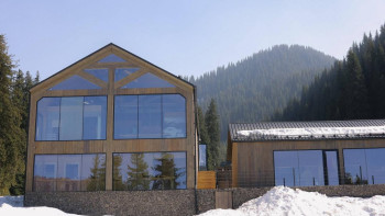 Фотография к новости: В Иле-Алатауском национальном парке открыли визит-центр «Бұтақты»