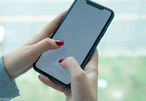 Фотография к новости: WhatsApp начал запуск обновлений с искусственным интеллектом