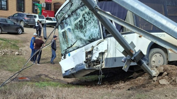 Фотография к новости: Школьный автобус попал в ДТП в ЗКО: пострадали дети