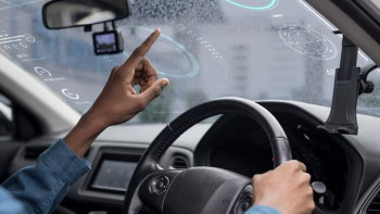 Фотография к новости: В стране появятся первые беспилотные автомобили уже в 2026 году - министр