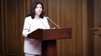 Фотография к новости: Закрепление образования в Конституции определяет доступность его для каждого ребенка - министр