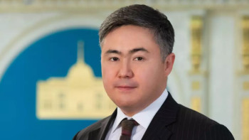 Фотография к новости: Нацбанк объяснил, почему доллар держится около 480 тенге