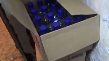 Фотография к новости: Контрафактный алкоголь под видом известных брендов изготавливали в Семей