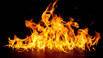 Фотография к новости: Подвальное помещение жилого дома загорелось в Семее