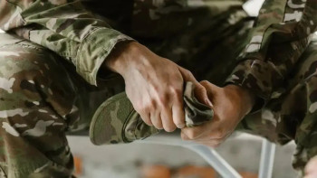 Фотография к новости: В Алматы офицера лишили звания и ограничили свободу за превышение полномочий