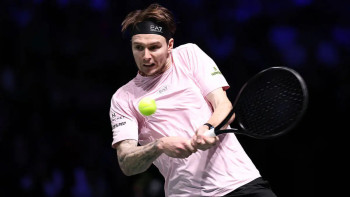 Фотография к новости: Александр Бублик уступил Касперу Рууду на выставочном турнире во Франции