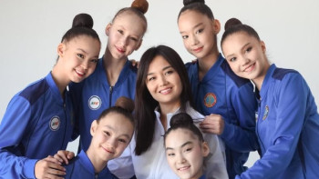 Фотография к новости: "Бронзу" завоевала сборная Казахстана по художественной гимнастике на турнире во Франции