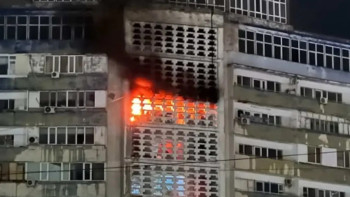 Фотография к новости: В Актау произошел пожар в жилом доме