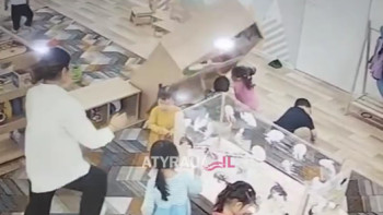 Фотография к новости: В Атырау шкаф упал на ребенка в детском саду