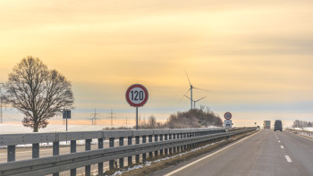 Фотография к новости: Как ИИ следит за водителями: что меняется на трассах Казахстана