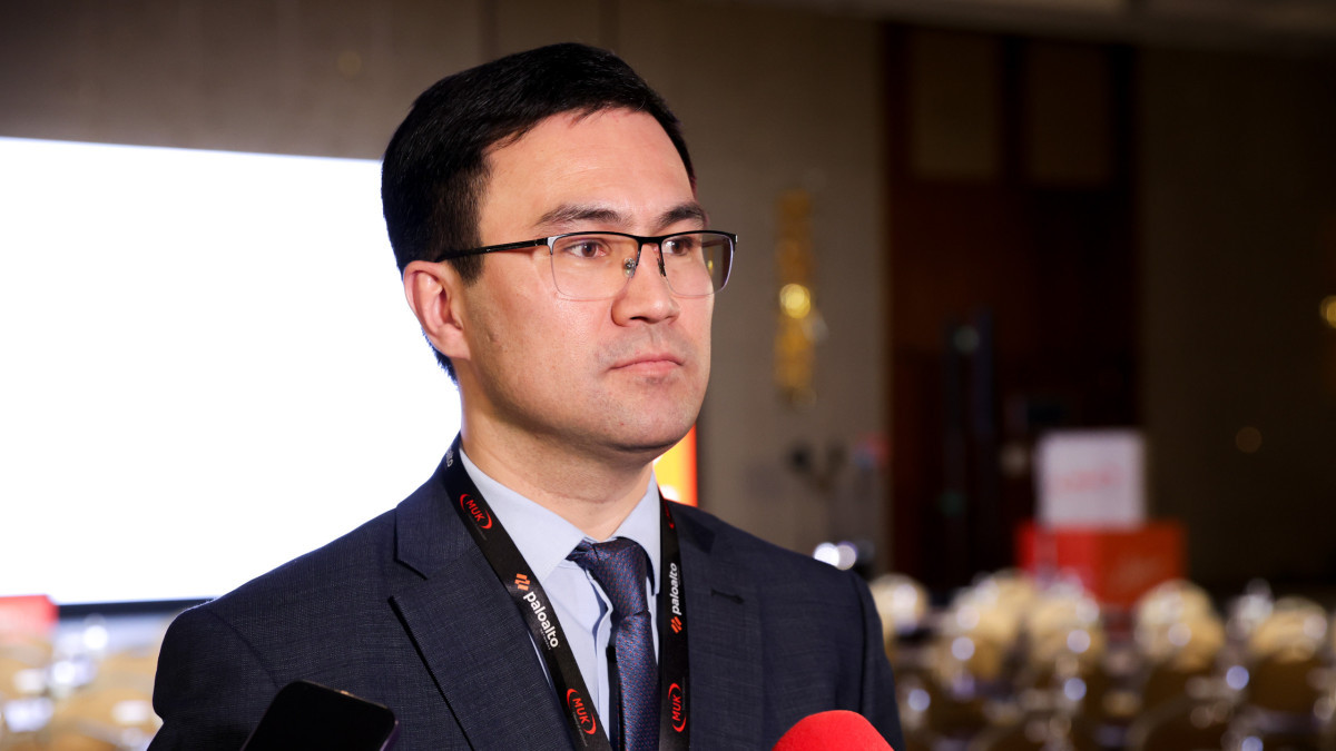  Армана Мухатова