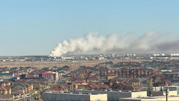Фотография к новости: Дым над Атырау: на мусорном полигоне произошло тление отходов