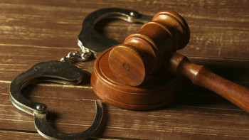 Фотография к новости: Гражданку Казахстана осудили на 12 лет за торговлю детьми в Бишкеке