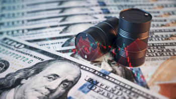 Фотография к новости: Нефть торгуется по рекордной цене в Европе и Азии