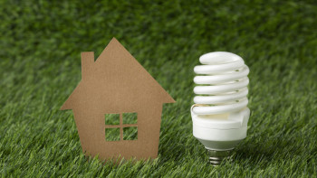 Фотография к новости: Поднимут ли тарифы на электроэнергию в Казахстане, рассказали в минэнерго