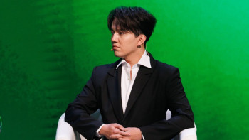 Фотография к новости: Димаш Кудайберген рассказал, почему редко дает интервью