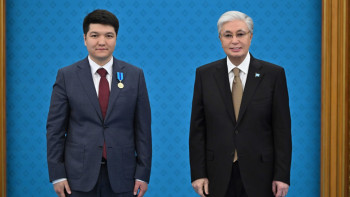 Фотография к новости: Ученого наградили за вклад в развитие искусственного интеллекта