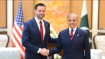 Фотография к новости: Вице-президент США проводит переговоры с премьером Пакистана в Исламабаде