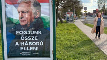 Фотография к новости: В Венгрии начался подсчет голосов после голосования на выборах