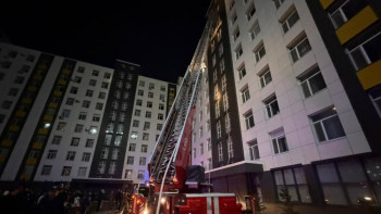 Фотография к новости: Пожар в многоэтажке Астаны ликвидирован: спасатели эвакуировали людей