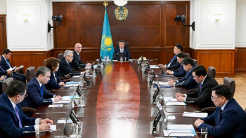 Фотография к новости: Бектенов указал на недостаточную активность  акиматов