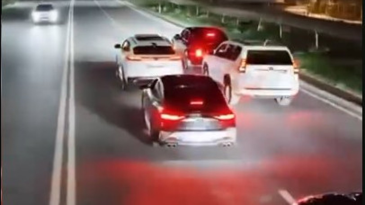  кадр из видео