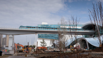 Фотография к новости: Фотограф из Астаны показал другую сторону строительства LRT