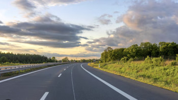 Фотография к новости: В Вашингтоне подписали соглашение по трассе Караганда – Жезказган на 650 млрд тенге