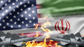 Фотография к новости: США усиливают давление на Иран