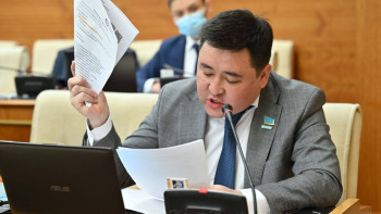 Фотография к новости: Более 8 тысяч «биев»: в Мажилисе предложили проверить их организации