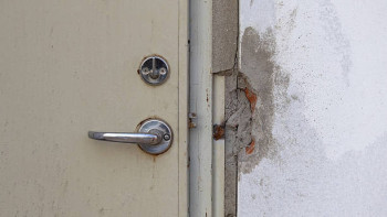 Фотография к новости: Квартиру с запертыми детьми вскрыли в Акмолинской области