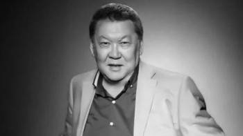 Фотография к новости: Президент выразил соболезнование в связи с кончиной Есмухана Обаева