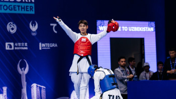 Фотография к новости: Адилет Шери завоевал бронзу юниорского чемпионата мира по таеквондо