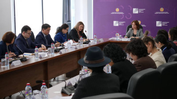 Фотография к новости: Усиление мер по профилактике гендерного насилия обсудили в Астане