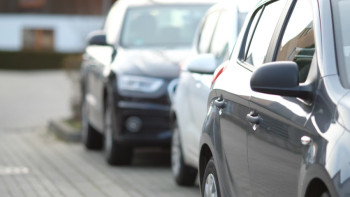 Фотография к новости: В Казахстане заявили о дефиците парковок в жилых домах