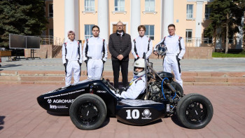 Фотография к новости: Студенты из Костаная разработали гоночный болид